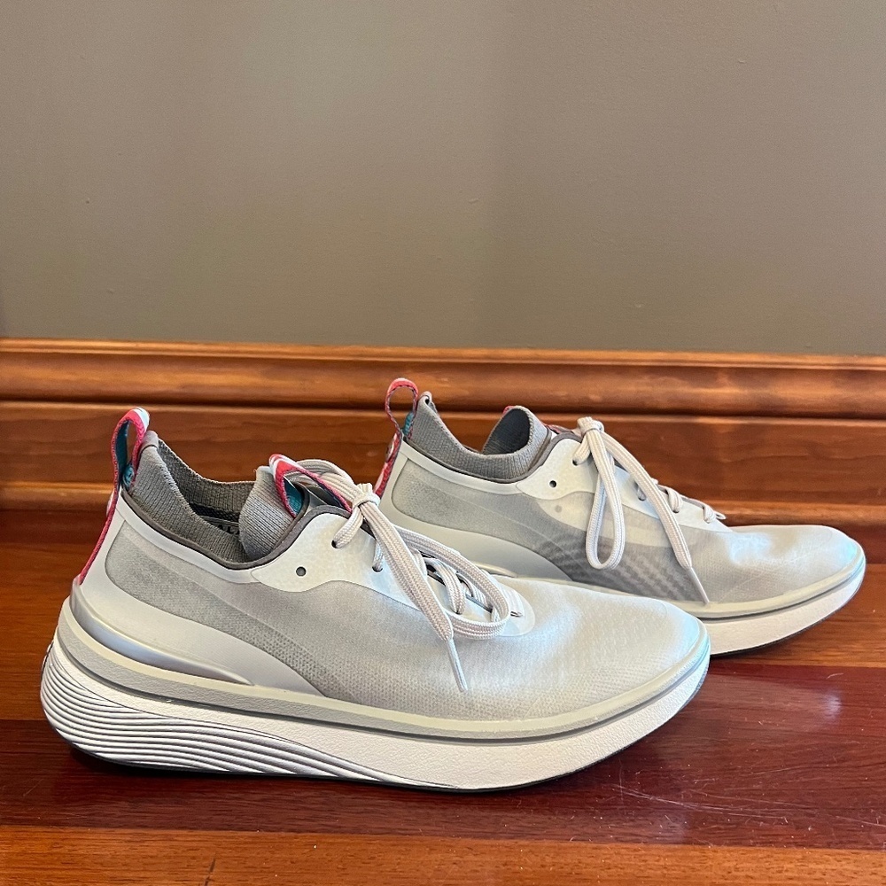 Bala Twelves Nurse Sneakers Gray Athletic Shoes Training Size 7.5 Women, 6.5 Men